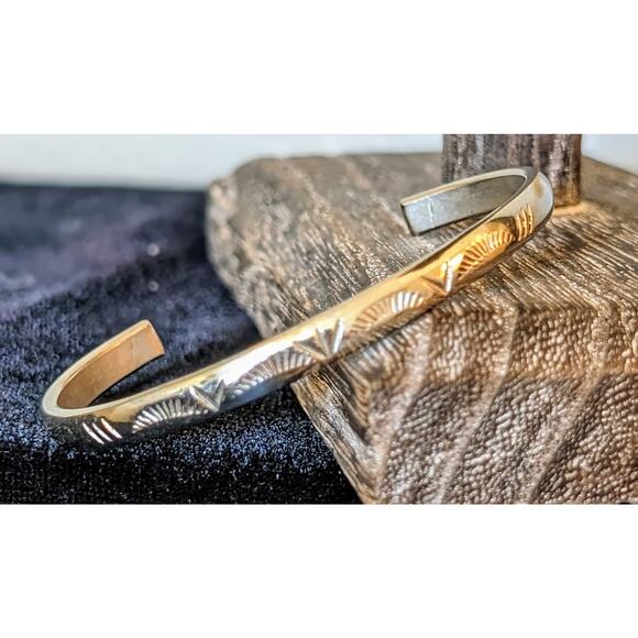 Vintage Sterling Silver Ornate Native American Navajo Cuff Bracelet Marked M - Picture 2 of 8